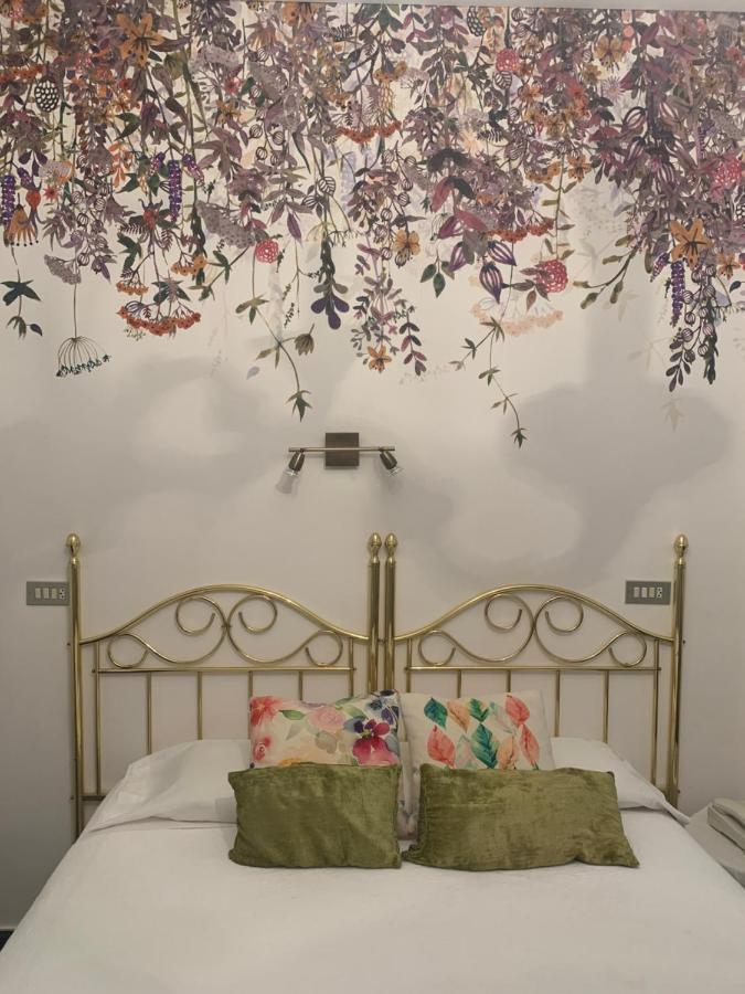 Hostal Pirineos Barbastro Eksteriør bilde
