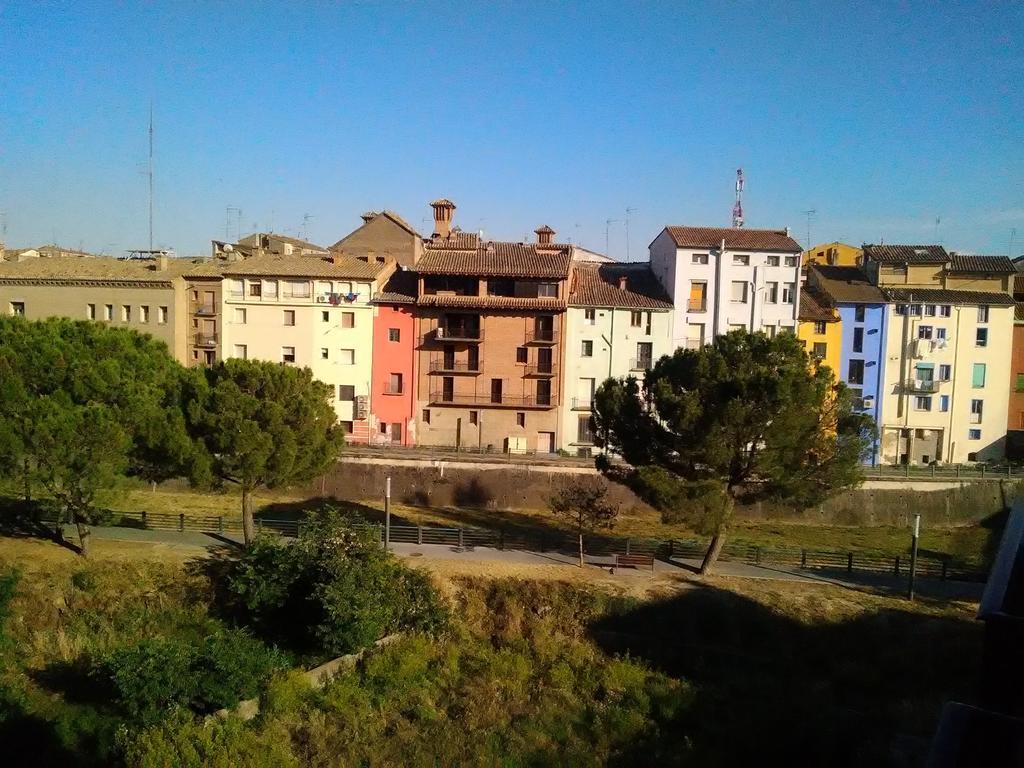 Hostal Pirineos Barbastro Eksteriør bilde